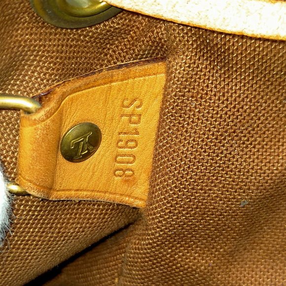 Louis Vuitton LV BackPack Bag Montsouris MM Browns Monogram - Picture 9 of 13